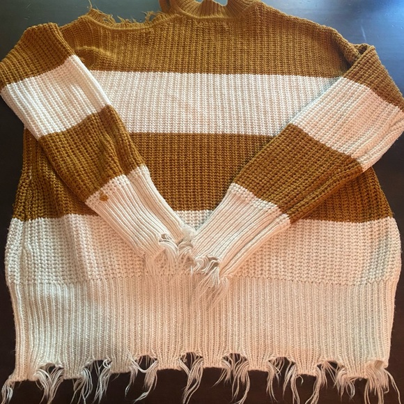 Full Circle Trends Seaters Juniors SZ Med great for Fall or Halloween, soft. - Picture 3 of 3